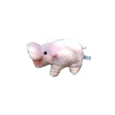 L'ippopotamo rosa dei bambini del bambino ha farcito i giocattoli animali della peluche