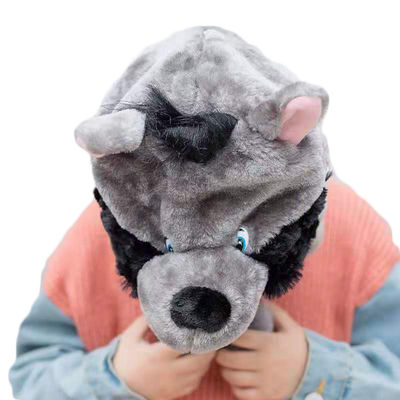 Puntelli del copricapo di prestazione di asilo di Gray Wolf Cartoon Animal Plush Hat
